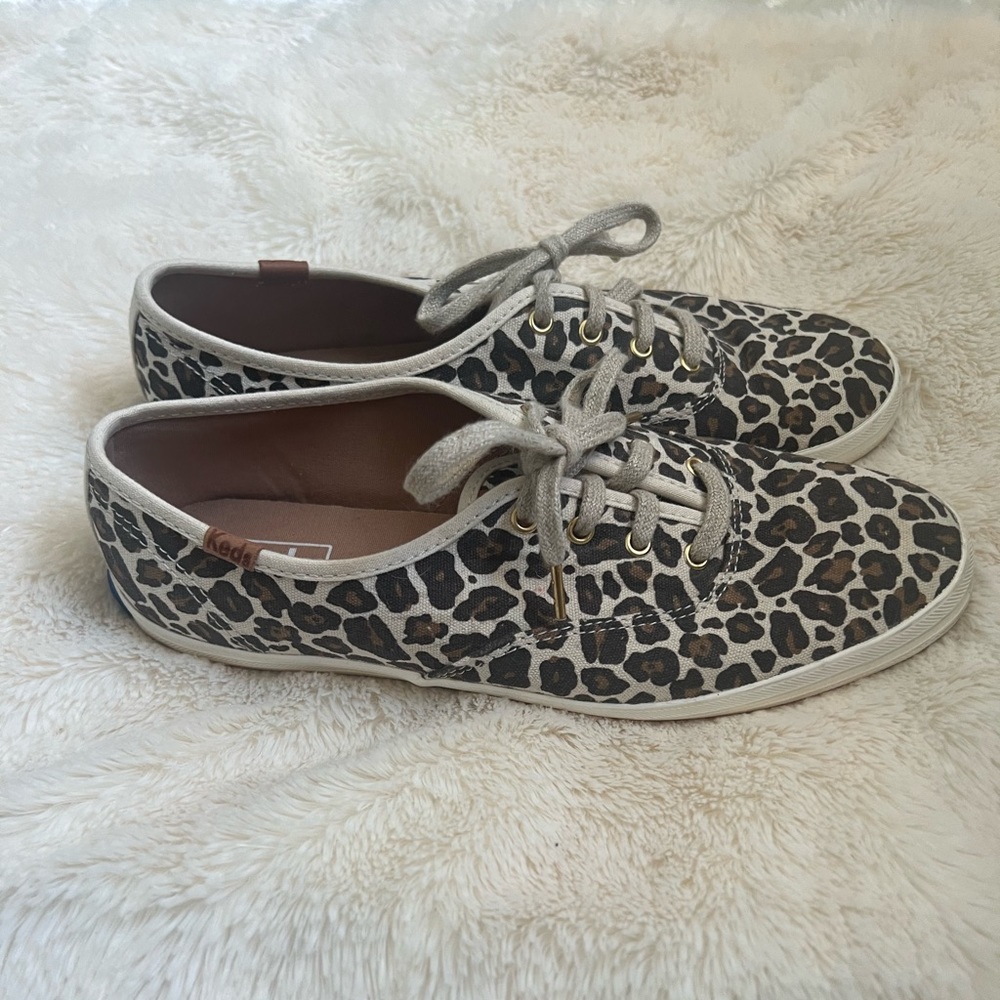 Keds women classic champion in animal tan multi print canvas lace sneakers - 8